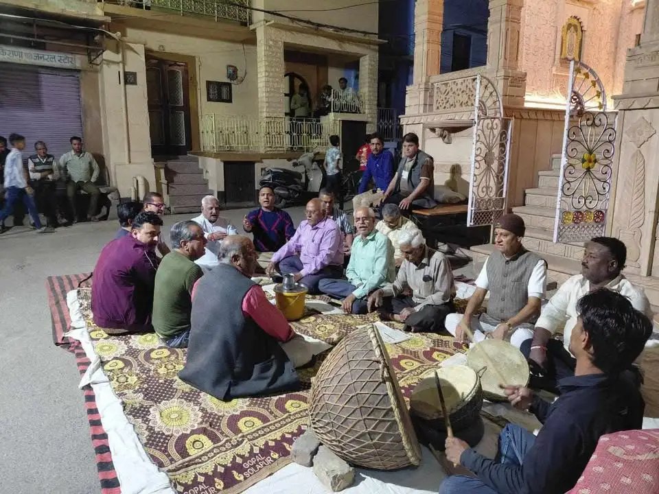 नागौर होलकाष्ठक महोत्सव घेर होली फाग गीत अभ्यास डांडिया कार्यक्रम नागौर